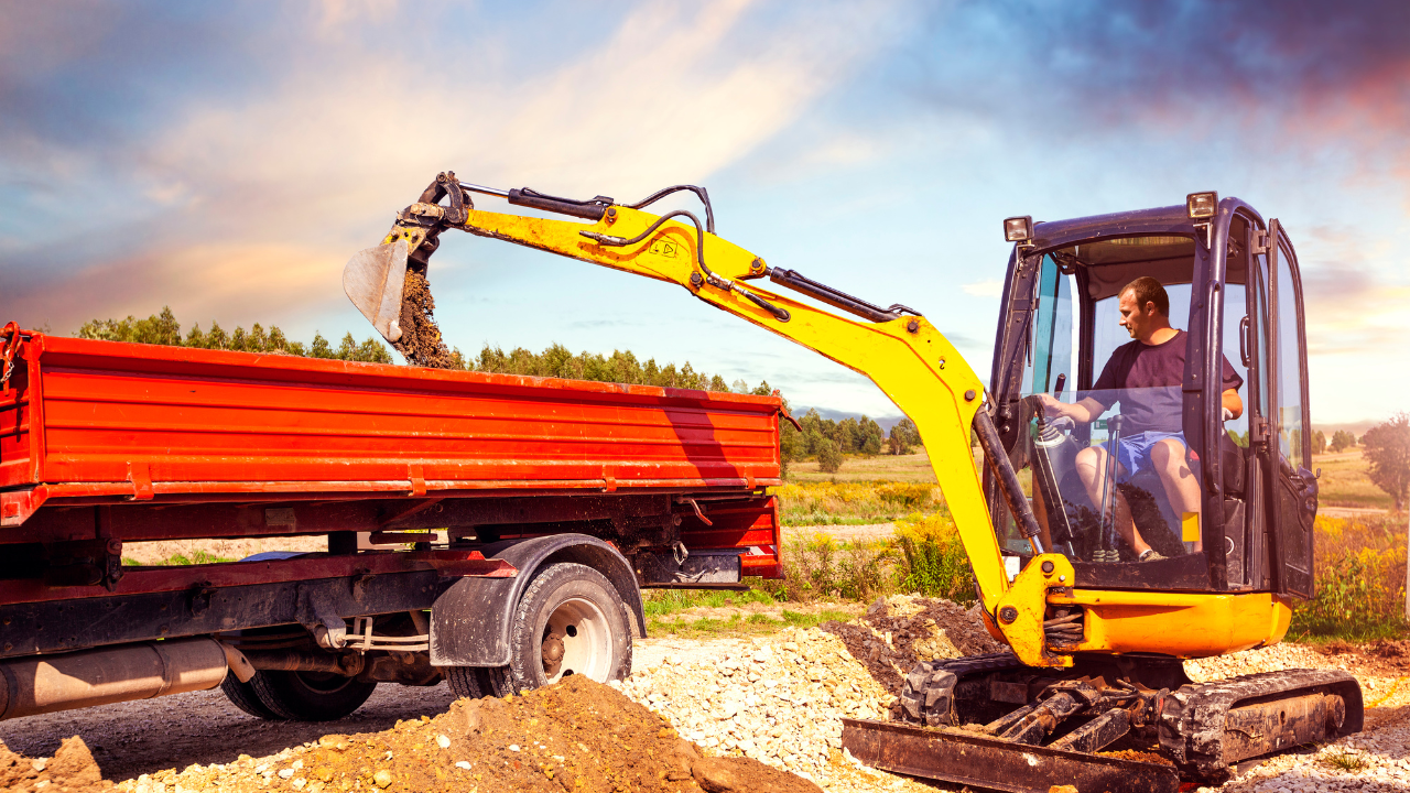 Understanding the strength of the 12000 Pound Mini Excavator