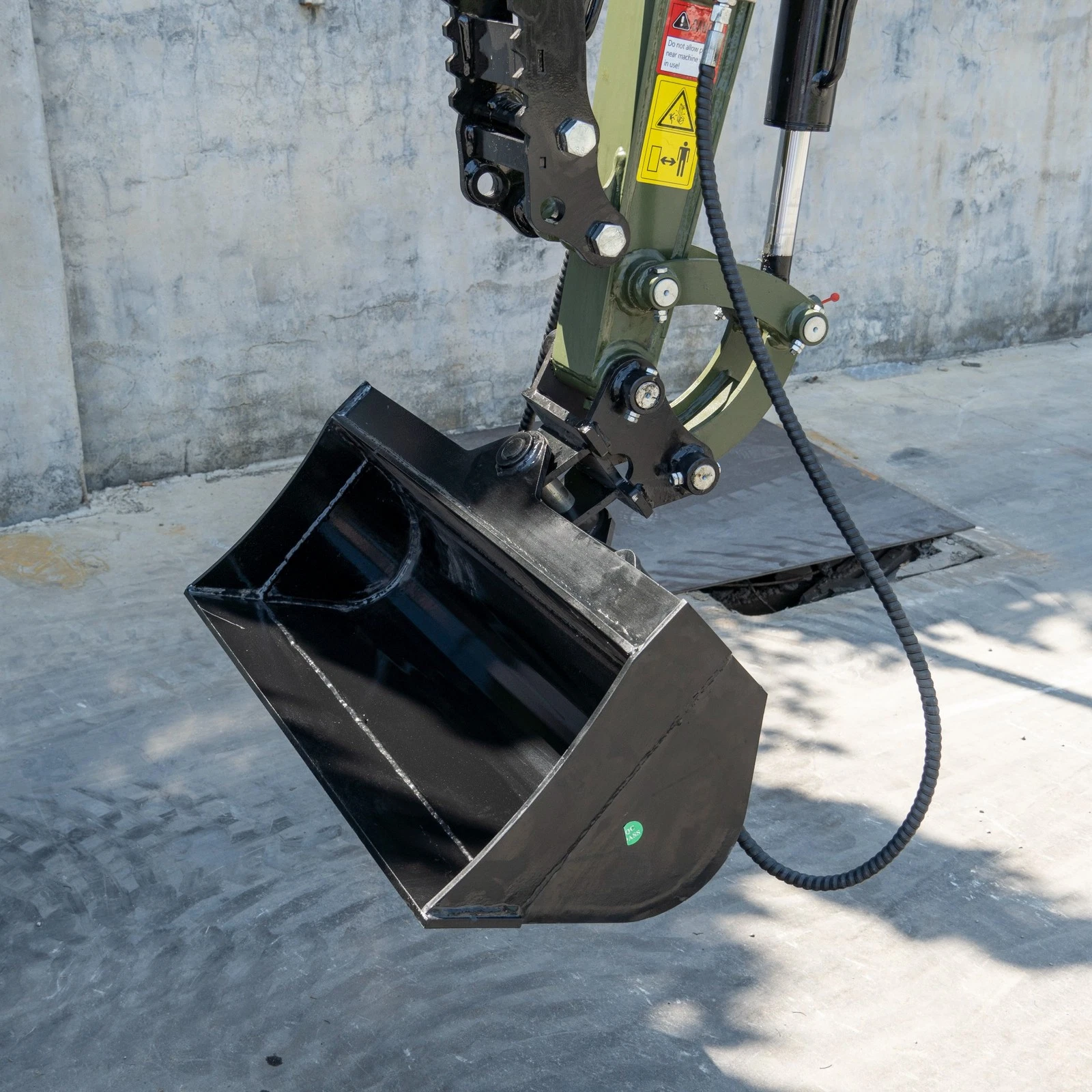 12 in 1 Mini Excavator Attachment9 - American Excavator