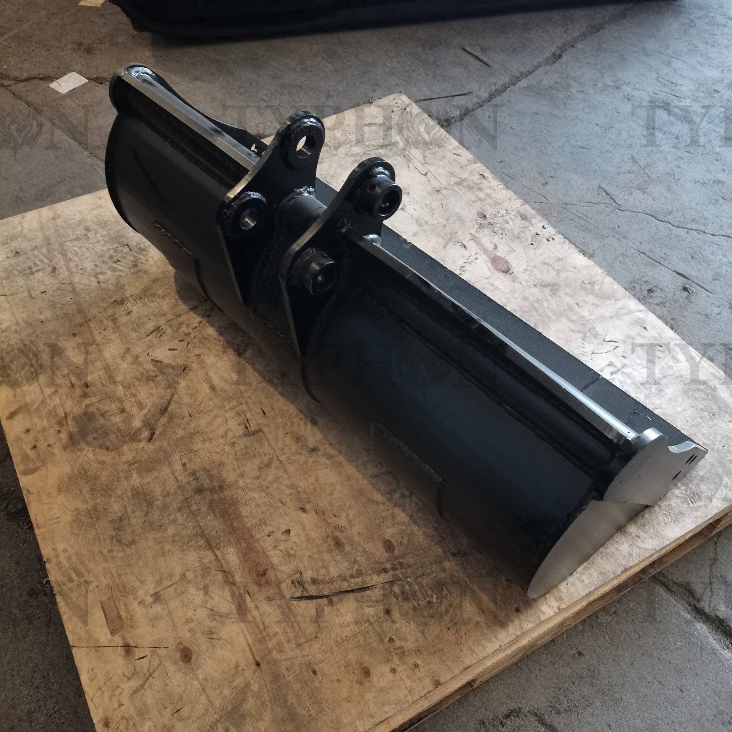 Excavator Attachment Tilt Bucket 39-2 - American Excavator