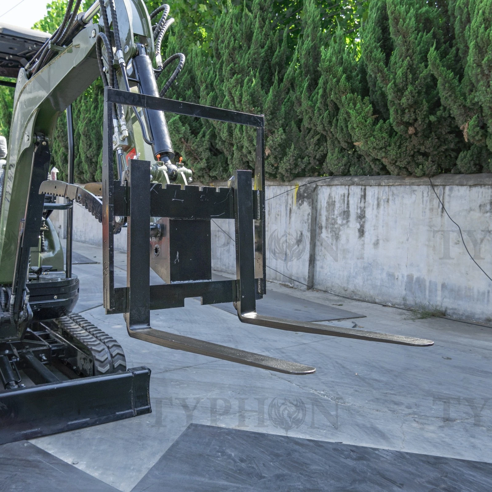 Pallet Fork Attachment for 2.5-3 ton Mini Excavator2 - American Excavator