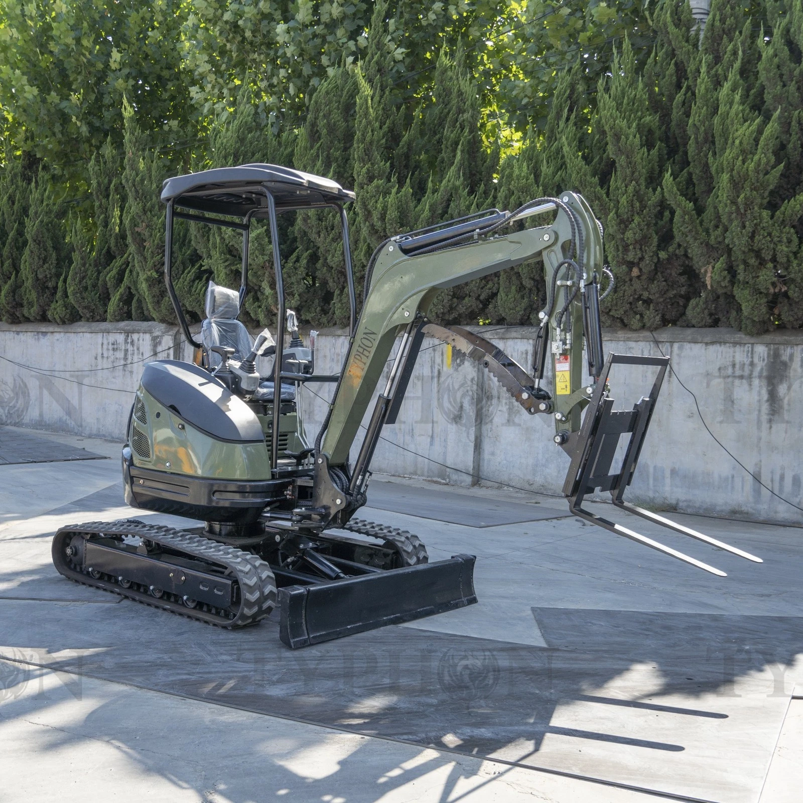 Pallet Fork Attachment for 2.5-3 ton Mini Excavator4 - American Excavator