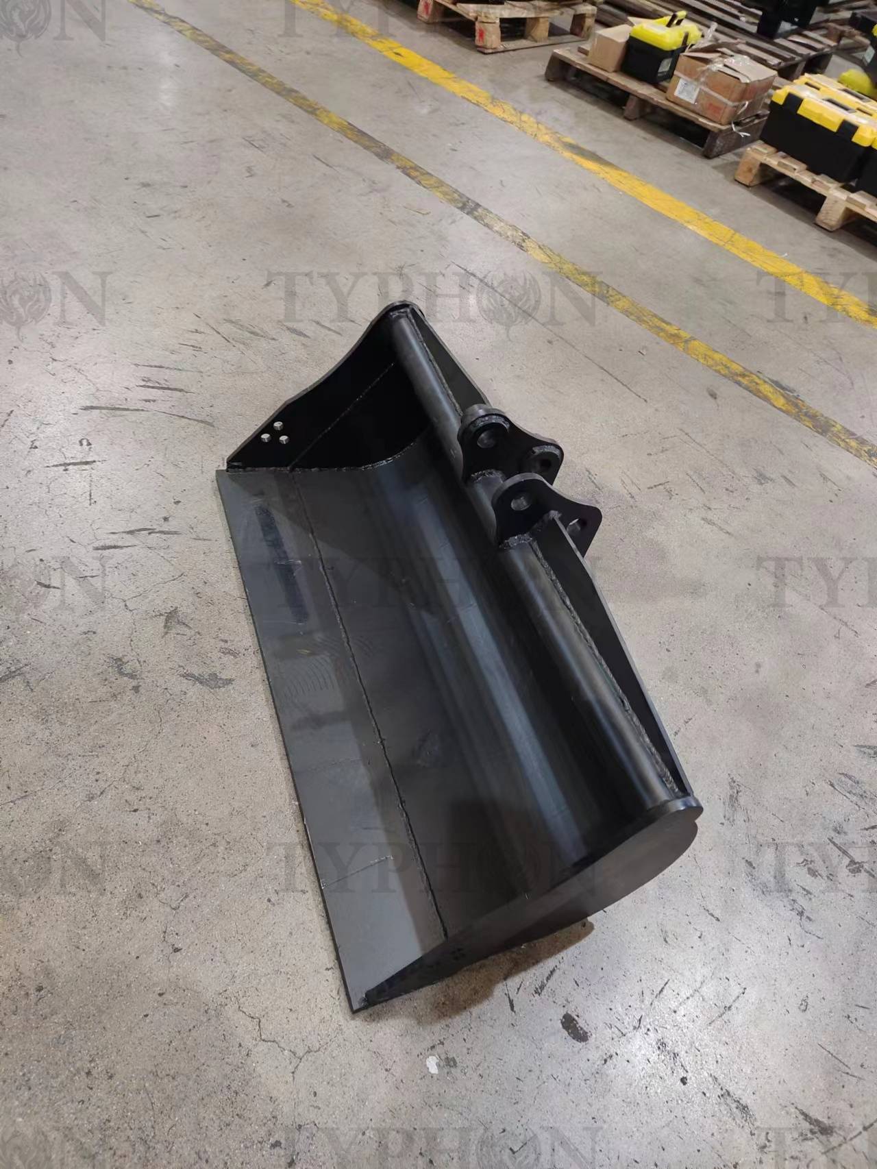 Plain Bucket 800mm 31 Mud Bucket1 - American Excavator